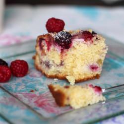 Apple, almond & raspberry cake