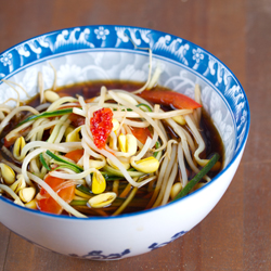 Bean sprout soup