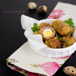 Meatballs w/ quail eggs