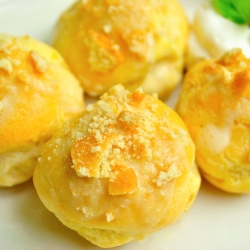 Banana Pudding Cream Puffs