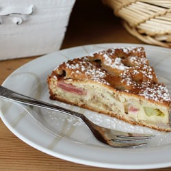 rhubarb banana cake