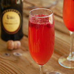 Raspberry Lemon Prosecco Cocktail