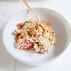 Strawberry Rhubarb Apple Oatbake