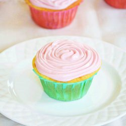 Raspberries and Cream Cupcakes