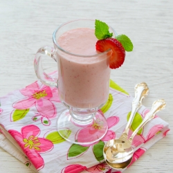 Strawberry and Rose Lassi