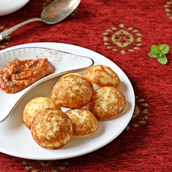 Mixed Lentil Aebleskiver /Paniyaram