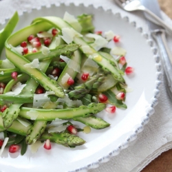 Asparagus and pomegranate salad