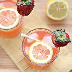 Sparkling Strawberry Lemonade