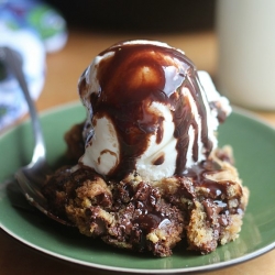 Skillet Chocolate Chip Cookie