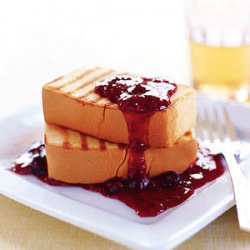 Grilled Pound Cake with Berry Sauce