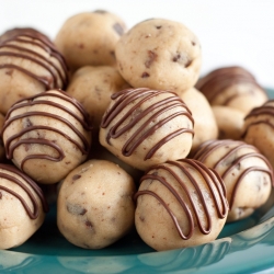 Chocolate Chip Cookie Dough Bites