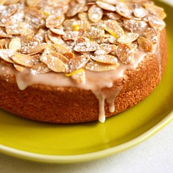 Lemon Cake with Almonds