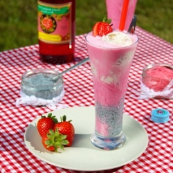 Strawberry Cheesecake Falooda