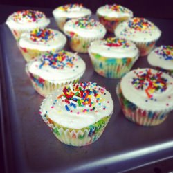 One-Bowl Confetti Cupcakes