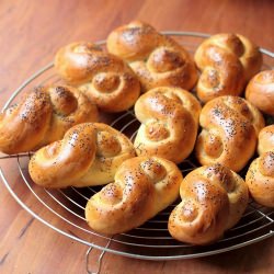 Braided Bread Rolls