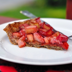 Paleo Strawberry Rhubarb Pie