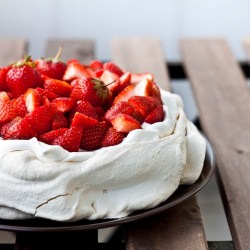 Strawberry Pavlova