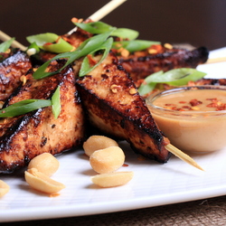 Tofu Satay with Peanut Sauce