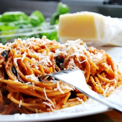 Classic Spaghetti with Rao’s Sauce