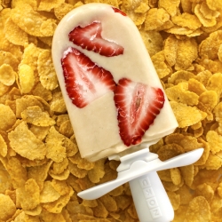 Strawberry Cereal Milk Frozen Pops