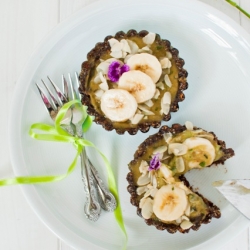 Raw Tart with Avocado Mint Cream