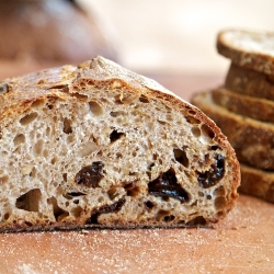 Semolina Bread with Plums