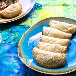 Spicy Chicken & Onion Empanada