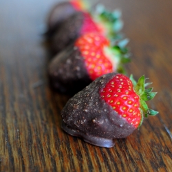 Raw Chocolate Dipped Strawberries