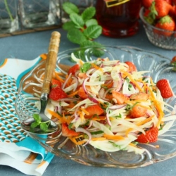 Carrot, Fennel and Strawberry Salad