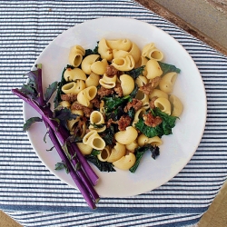 Spicy Sausage & Kale Pasta