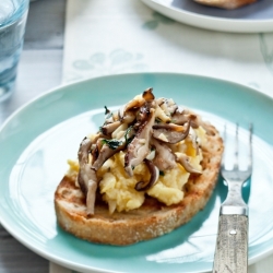 Scrambled Egg Tartines