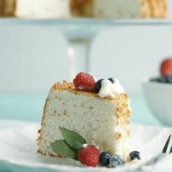 Angel Food Cake with Cream Sauce