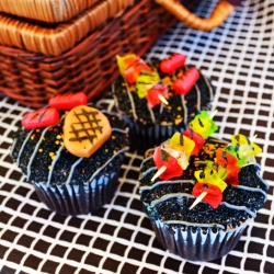 Backyard BBQ Cupcakes