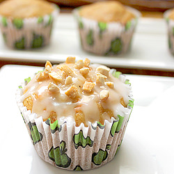 Carrot and Cashew Cupcake