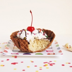 Waffle Bowl Mini Cakes