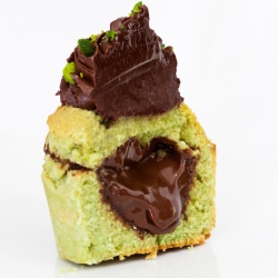 Chocolate-pistachio cupcake