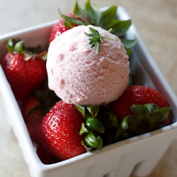 Roasted Strawberry & Thyme Ice Cream