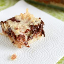 Chocolate Almond Macaroon Bars