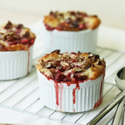 Rhubarb, Strawberry & Pecan Cakes