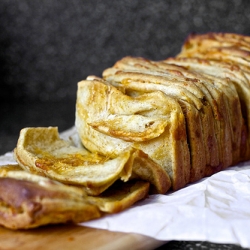 Cheddar, Beer and Mustard Pull-Apart