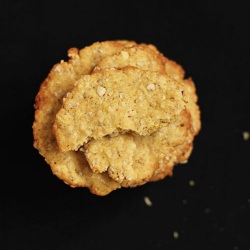 Vegan Whole Wheat Oatmeal Cookies