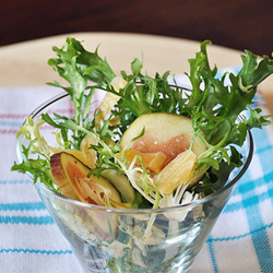 Frisee, Figs and Aged Gouda Salad