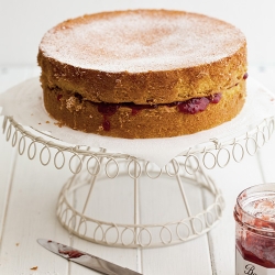 Ultimate Victoria Sandwich Sponge