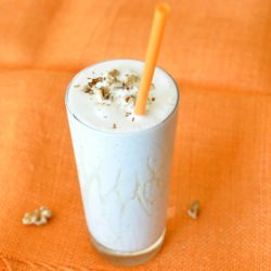 Walnut and Honey Protein Shake