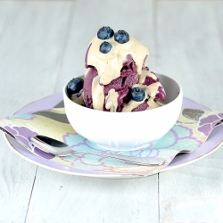 Vegan Roasted Blueberry Ice Cream