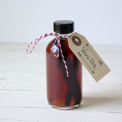 Homemade Vanilla Extract