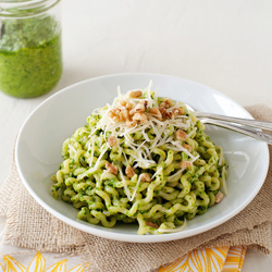 Arugula and Walnut Pesto Pasta