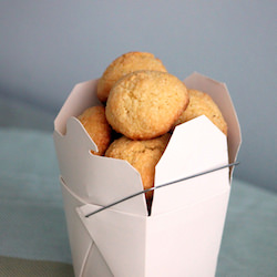 Amaretti Cookies