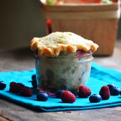 Berry Rhubarb Pie in a Jar