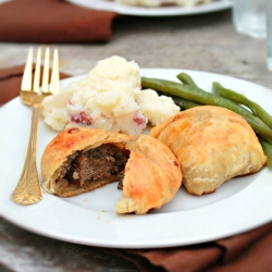 Mini Beef Wellington Pockets